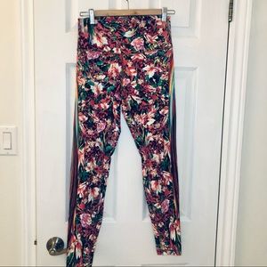 Lululemon Wunder Under leggings in Spectrum, size 10